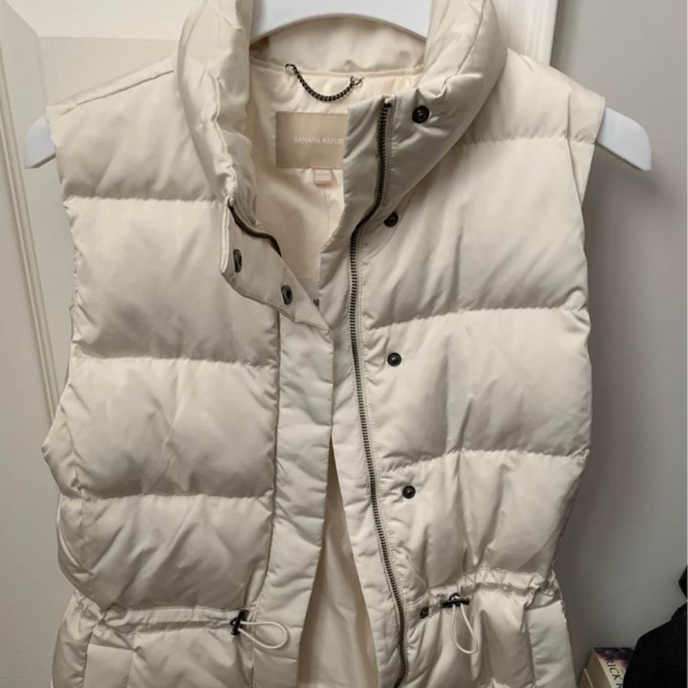 Banana Republic Snow White Puff Vest